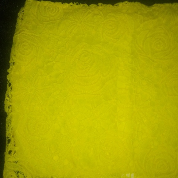 Women's size 5-6 skirt - Picture 2 of 3